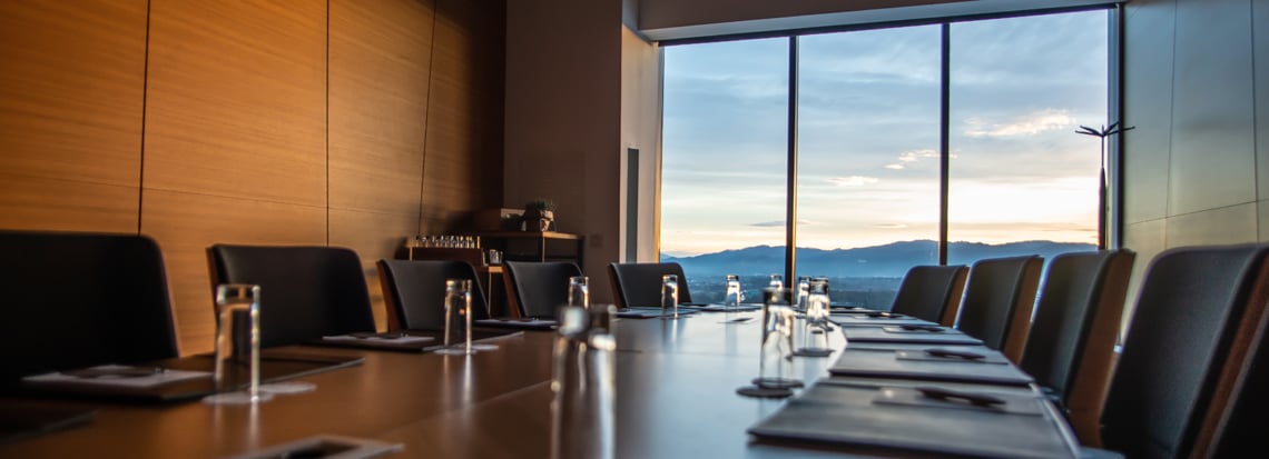 1140-x-413-office-and-window.jpg