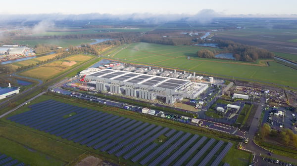Data centre with solar farm