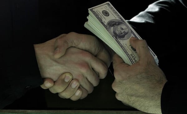 Handshake US
