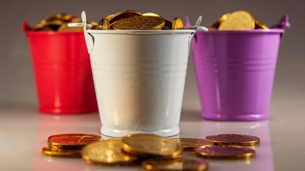 Cash bucket